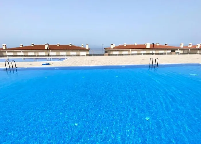 Overlooking On Atlantic Ocean Apartament