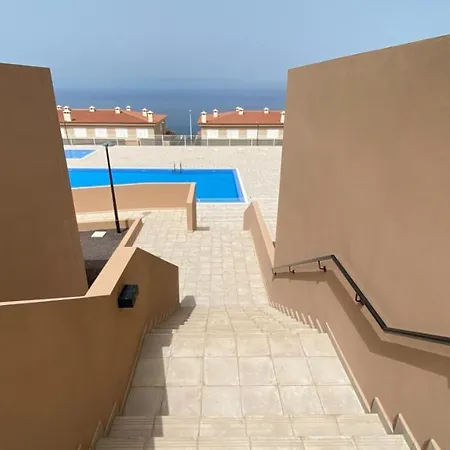 Apartment Overlooking On Atlantic Ocean